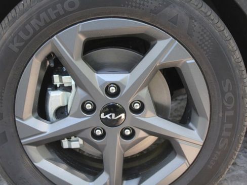 New 2025 Kia K4 EX image 17