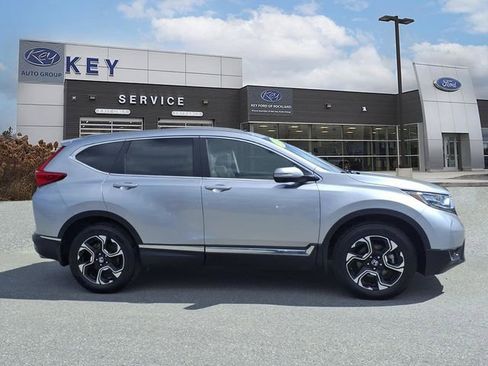 Used 2018 Honda CR-V Touring image 4