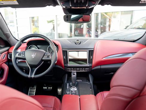 Used 2022 Maserati Levante Modena S image 45