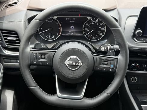 Used 2023 Nissan Rogue SV w/ SV Premium B Package AWD/4WD image 13