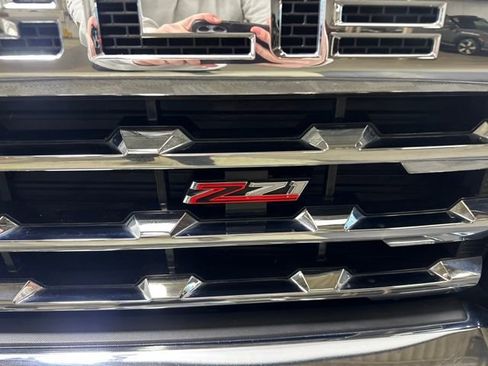 Used 2020 Chevrolet Silverado 3500 LTZ w/ LTZ Premium Package image 9