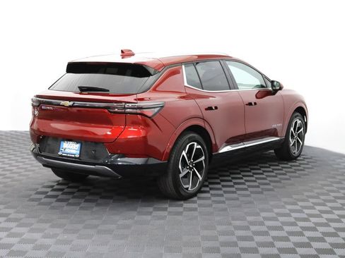 Certified 2025 Chevrolet Equinox EV LT w/ LPO, All-Weather Mat Package FWD image 11