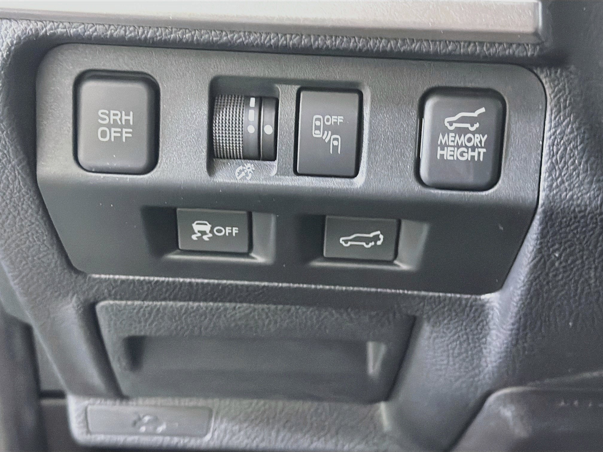 Used 2018 Subaru Forester 2.5i Limited AWD/4WD image 16
