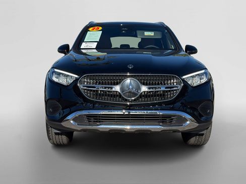 Certified 2025 Mercedes-Benz GLC 300 image 8