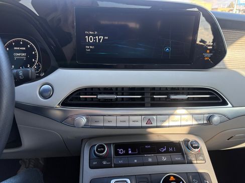 Used 2021 Hyundai Palisade Calligraphy image 22