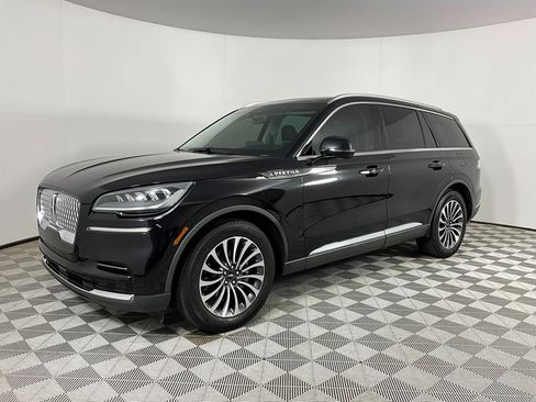 Used 2023 Lincoln Aviator 2WD w/ Premium Package image 1