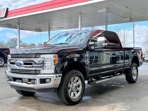 Used 2017 Ford F350 Lariat w/ Lariat Ultimate Package image 6