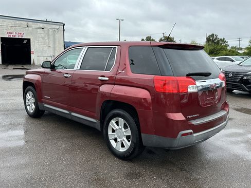 Used 2010 GMC Terrain SLE image 6