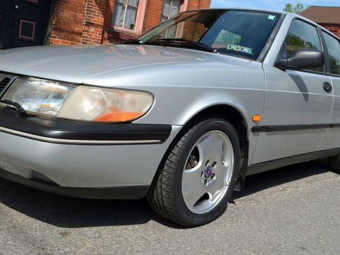 Used 1997 Saab 900 S FWD image 17