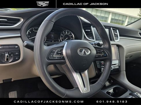 Used 2023 INFINITI QX50 Luxe FWD image 10