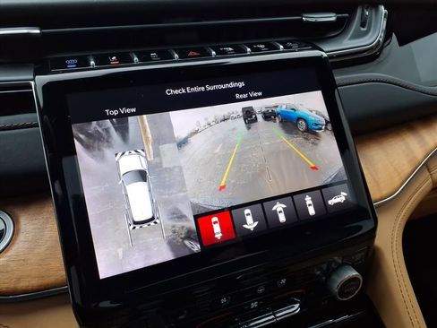 Used 2022 Jeep Grand Cherokee Summit image 18