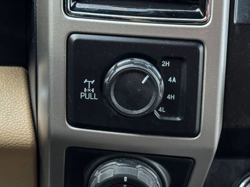Used 2020 Ford F150 Lariat w/ Equipment Group 502A Luxury AWD/4WD image 34