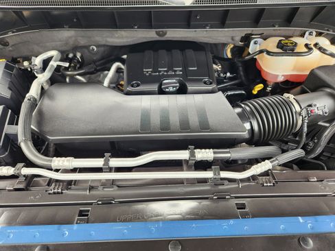 Used 2024 Chevrolet Silverado 1500 LT image 23