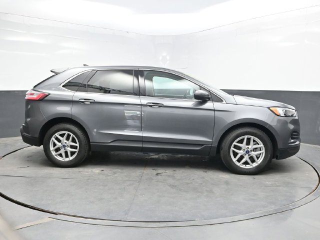 Used 2022 Ford Edge SEL AWD/4WD image 9