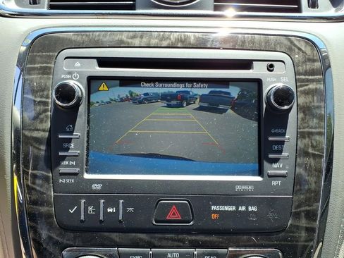 Used 2014 Buick Enclave Leather w/ Trailering Provision Package FWD image 15