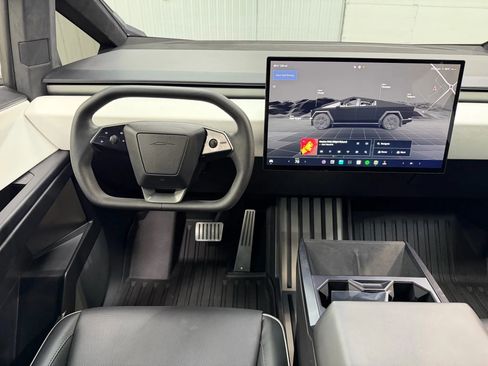 Used 2024 Tesla Cybertruck AWD Crew Cab image 19