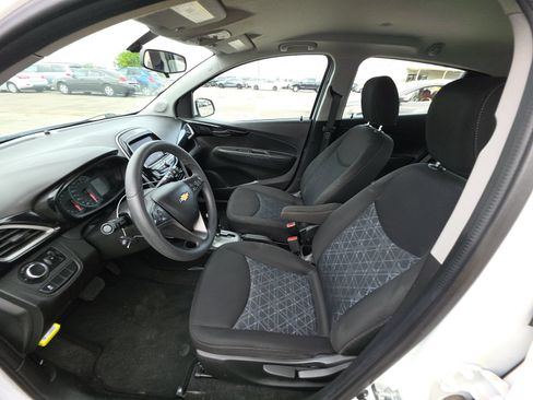 Used 2022 Chevrolet Spark LT FWD image 10