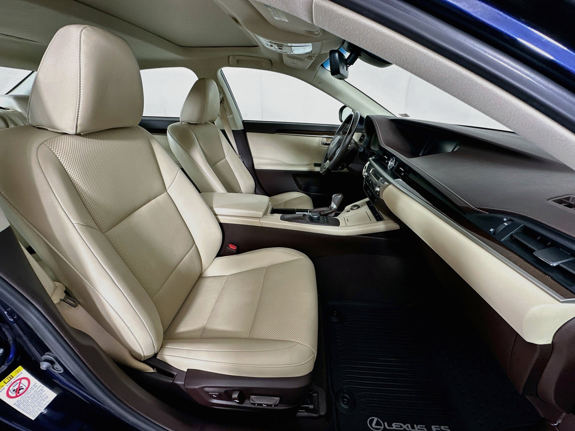 Used 2018 Lexus ES 350 w/ Premier Package FWD image 30