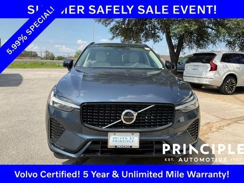 Certified 2025 Volvo XC60 B5 Core AWD/4WD image 3