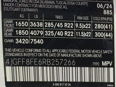 Used 2024 Mercedes-Benz GLS 580 4MATIC image 41