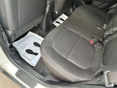 Used 2014 Kia Soul FWD image 11