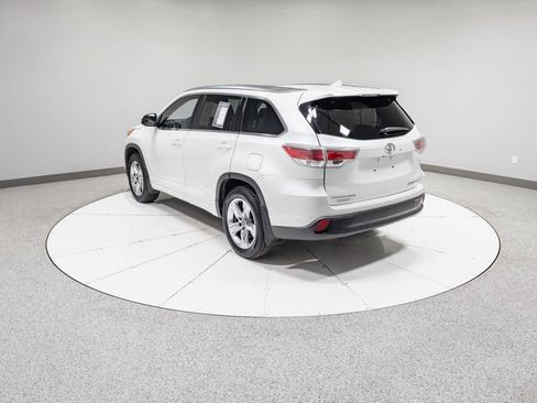 Used 2016 Toyota Highlander Limited Platinum AWD/4WD image 38