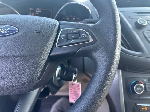Used 2017 Ford Escape SE AWD/4WD image 19