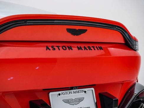 Used 2026 Aston Martin V8 Vantage Coupe RWD image 12