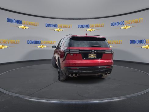 Used 2024 Chevrolet Traverse RS image 10