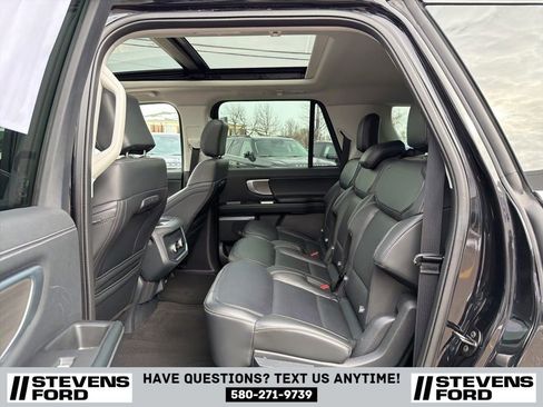 Used 2025 Ford Expedition Max Platinum image 32