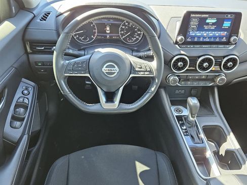Used 2023 Nissan Sentra SV w/ Trunk Package image 5