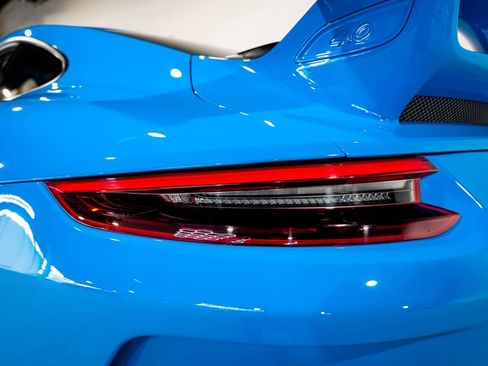 Used 2018 Porsche 911 GT3 RWD image 35