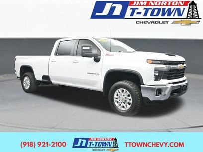 Used 2024 Chevrolet Silverado 2500 LT