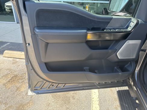 Certified 2022 Ford F150 Platinum w/ Equipment Group 701A High image 12