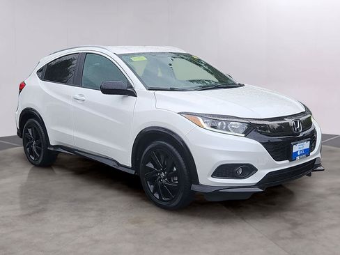 Certified 2022 Honda HR-V Sport image 3