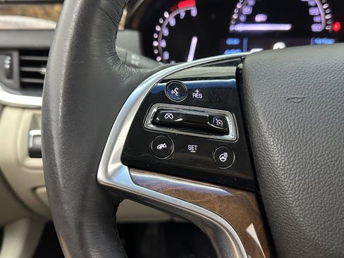 Used 2019 Cadillac XTS Luxury image 19