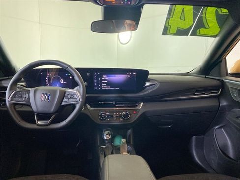 Used 2024 Buick Envista Preferred w/ Convenience I Package image 10
