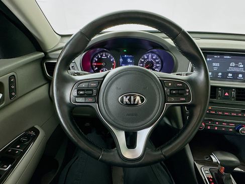 Used 2018 Kia Optima EX w/ Premium Package image 11