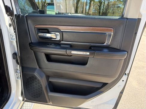 Used 2017 RAM 1500 Laramie AWD/4WD image 26