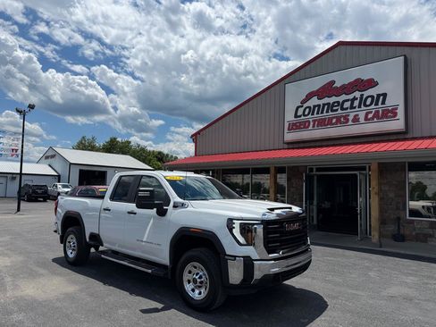 Used 2024 GMC Sierra 2500 Pro AWD/4WD image 1