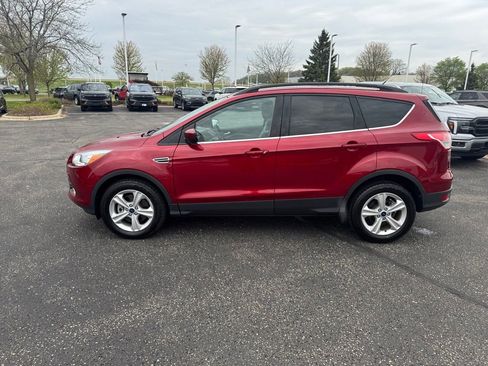 Used 2016 Ford Escape SE w/ Equipment Group 201A AWD/4WD image 6