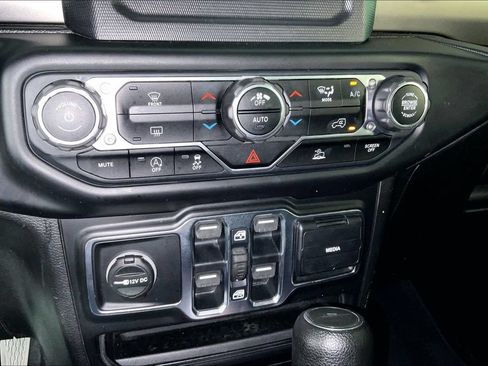 Used 2020 Jeep Gladiator Sport w/ Quick Order Package 24S AWD/4WD image 29