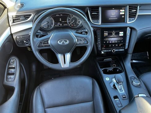 Used 2021 INFINITI QX50 Luxe image 10