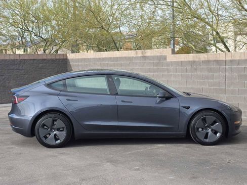 Used 2023 Tesla Model 3 Standard Range image 10