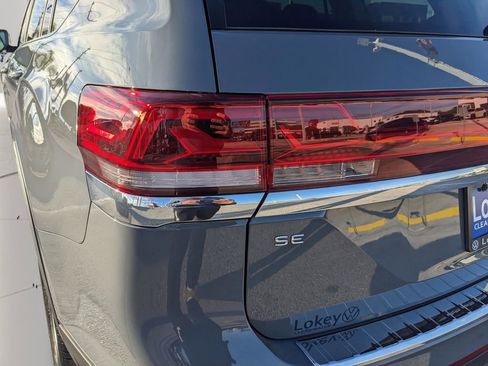 New 2026 Volkswagen Atlas SE FWD image 12