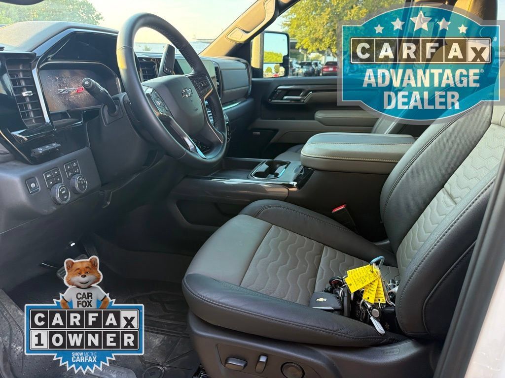 Used 2026 Chevrolet Silverado 2500 ZR2 w/ LPO, Dark Essentials Package AWD/4WD image 9