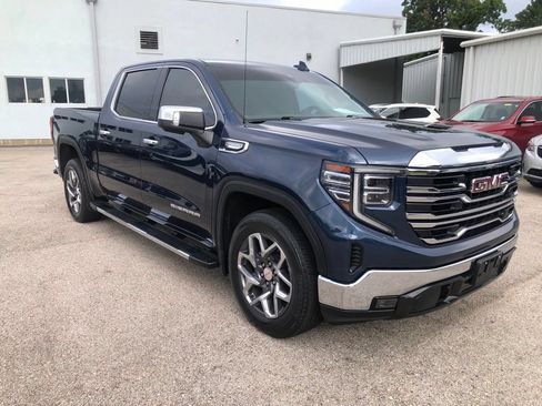 Used 2023 GMC Sierra 1500 SLT RWD image 1
