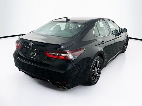 Used 2024 Toyota Camry SE FWD image 9