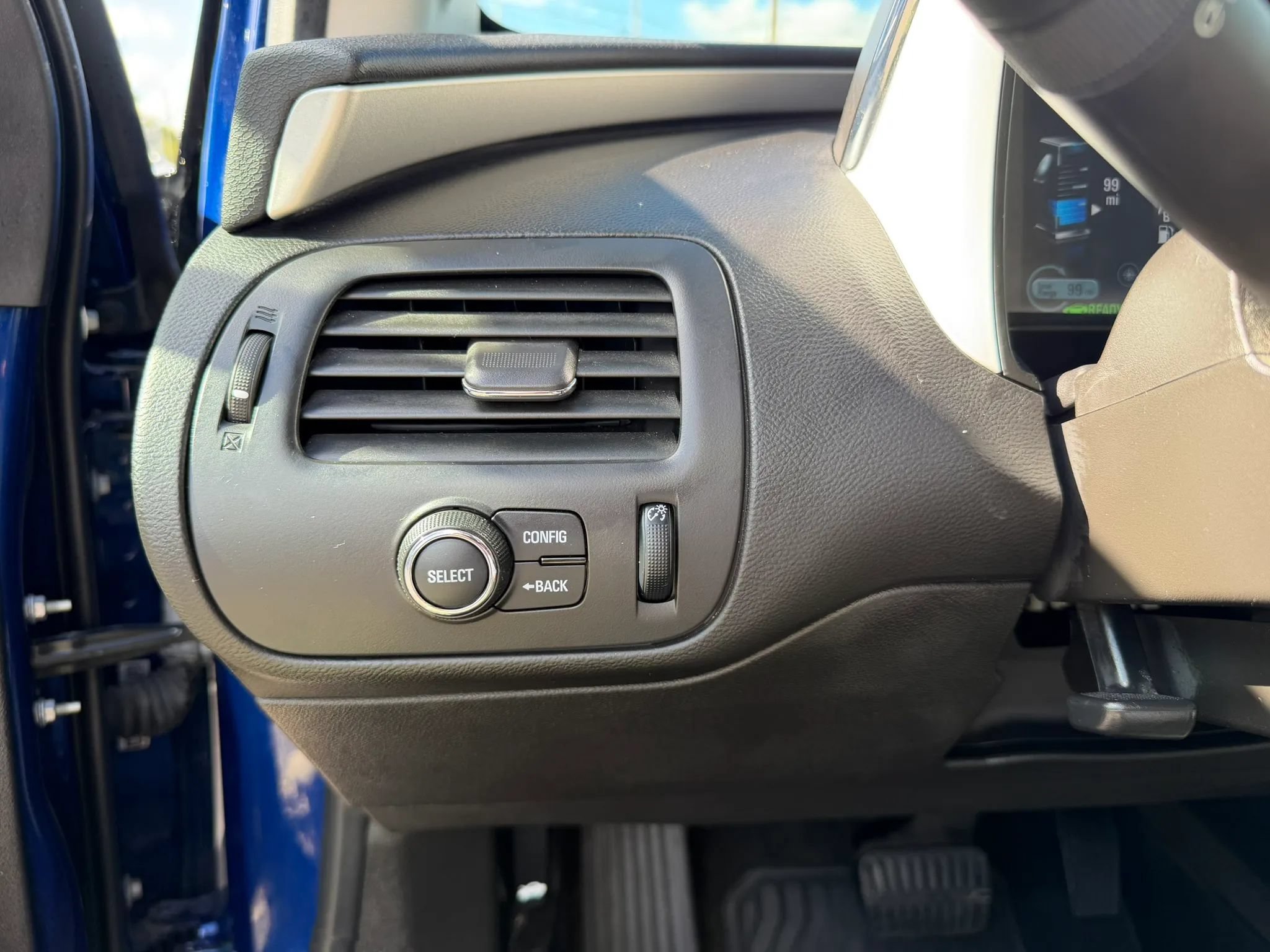 Used 2013 Chevrolet Volt w/ Comfort Package FWD image 22