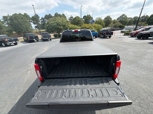 Used 2022 Ford F350 Lariat w/ Black Appearance Package AWD/4WD image 32